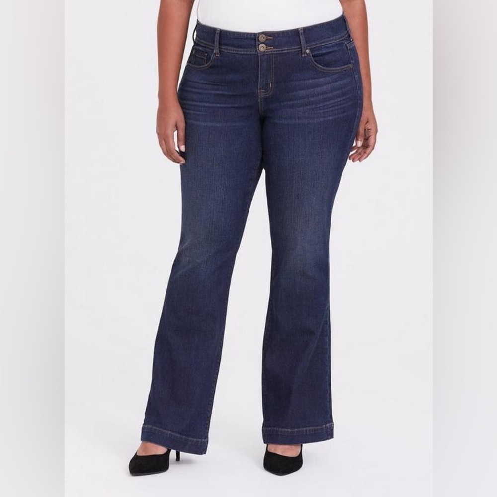 Torrid Dark Wash Flare Jeans - New - Size 30